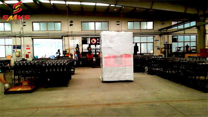 阀块<a href='' target='_blank'><u>交叉孔去毛刺</u></a>_苏州斯曼克磨粒流设备有限公司